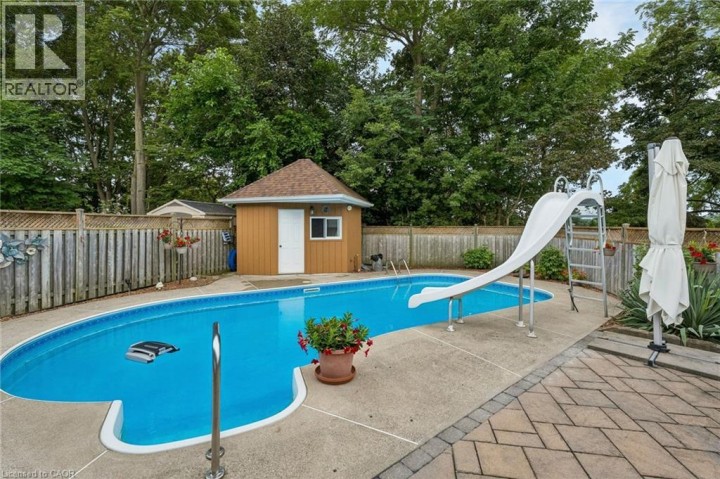 Photo 46 at 8 - 152 Dufferin Avenue, Holmedale, Brantford
