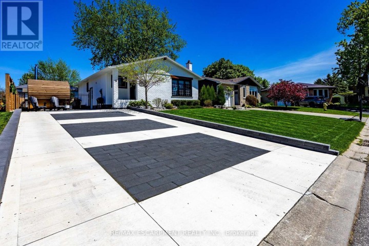 Photo 1 at 12 Westdale Avenue, Port Dover, Norfolk County