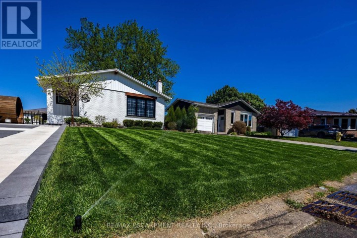 Photo 7 at 12 Westdale Avenue, Port Dover, Norfolk County