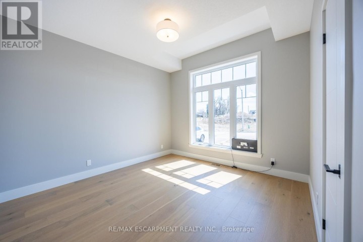 Photo 10 at 34 Andrew Avenue, Simcoe, Norfolk County