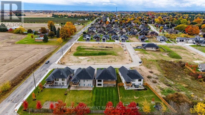 Photo 34 at 34 Andrew Avenue, Simcoe, Norfolk County