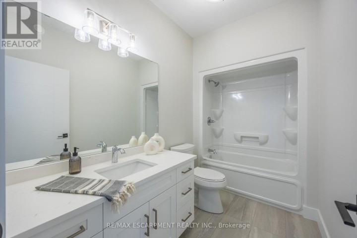 Photo 9 at 34 Andrew Avenue, Simcoe, Norfolk County