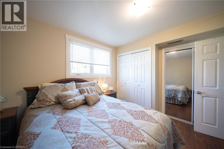 Photo 25 at 15 Fox Run, Rosedale / Gable Height, Brantford