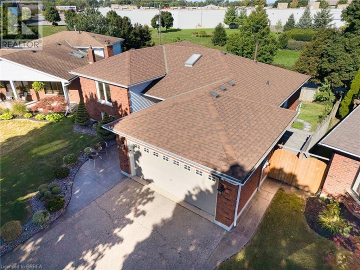 Photo 35 at 15 Fox Run, Rosedale / Gable Height, Brantford
