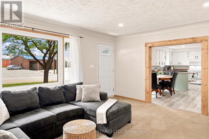 Photo 17 at 45 Argyle Avenue, Delhi, Norfolk County