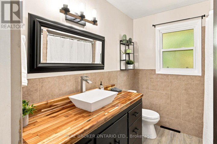 Photo 22 at 45 Argyle Avenue, Delhi, Norfolk County