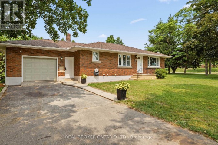 Photo 3 at 45 Argyle Avenue, Delhi, Norfolk County