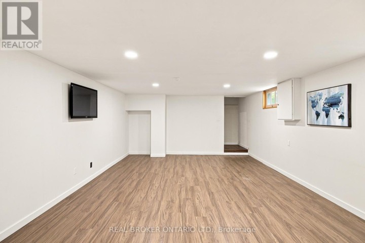 Photo 31 at 45 Argyle Avenue, Delhi, Norfolk County