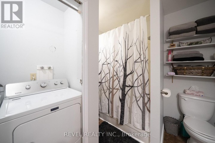 Photo 15 at 218 W Mechanic Street, Waterford, Norfolk County