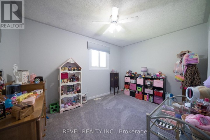Photo 18 at 218 W Mechanic Street, Waterford, Norfolk County
