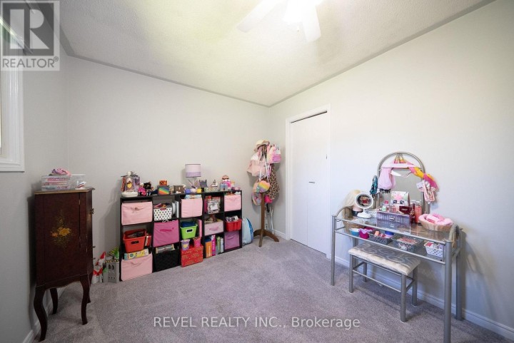 Photo 19 at 218 W Mechanic Street, Waterford, Norfolk County