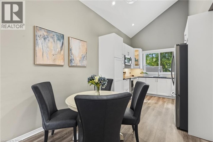 Photo 11 at 332 Grand River Avenue, Holmedale, Brantford