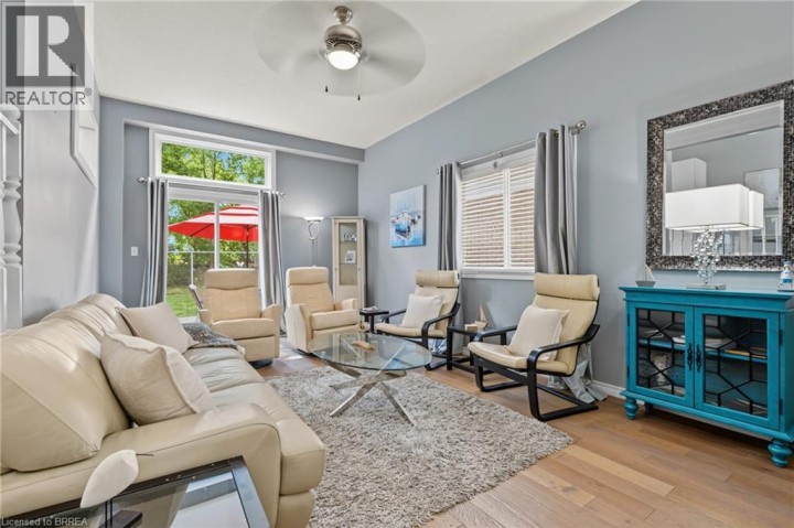 Photo 15 at 332 Grand River Avenue, Holmedale, Brantford