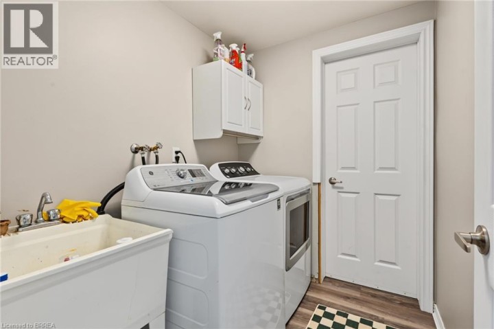 Photo 9 at 332 Grand River Avenue, Holmedale, Brantford