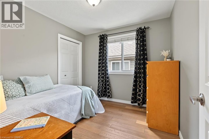 Photo 23 at 332 Grand River Avenue, Holmedale, Brantford