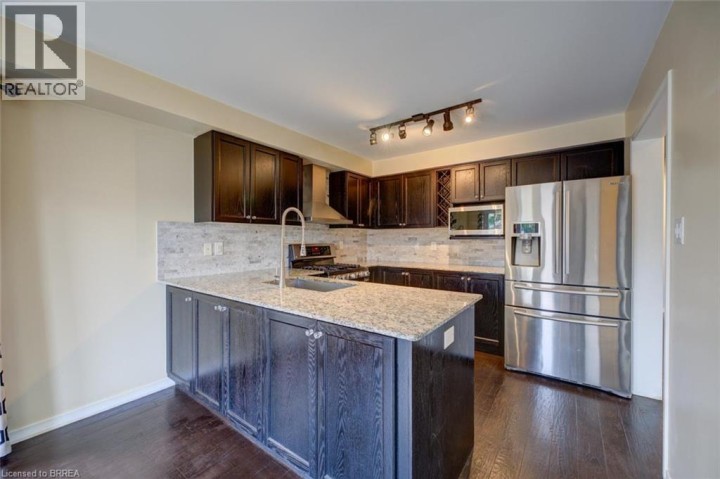 Photo 11 at 15 Davidson Court, Cainsville / Brookfield, Brantford