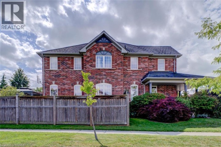 Photo 3 at 15 Davidson Court, Cainsville / Brookfield, Brantford