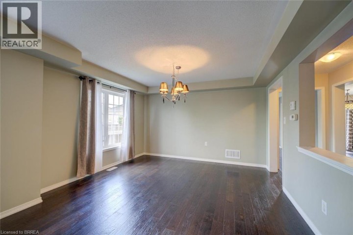 Photo 7 at 15 Davidson Court, Cainsville / Brookfield, Brantford
