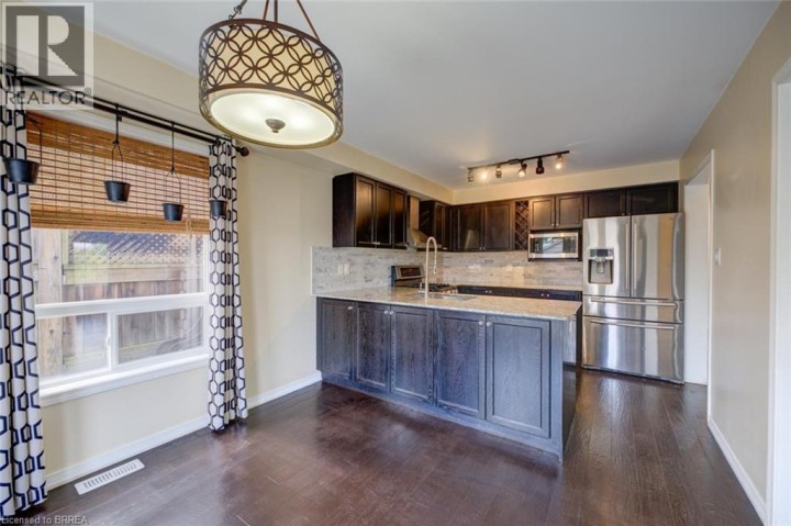 Photo 10 at 15 Davidson Court, Cainsville / Brookfield, Brantford
