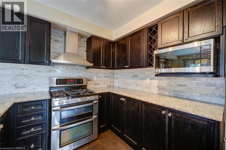 Photo 12 at 15 Davidson Court, Cainsville / Brookfield, Brantford