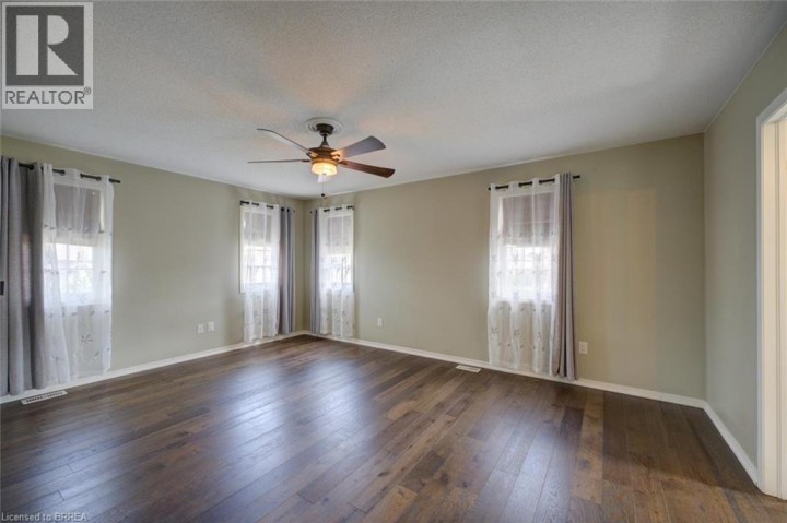 Photo 23 at 15 Davidson Court, Cainsville / Brookfield, Brantford