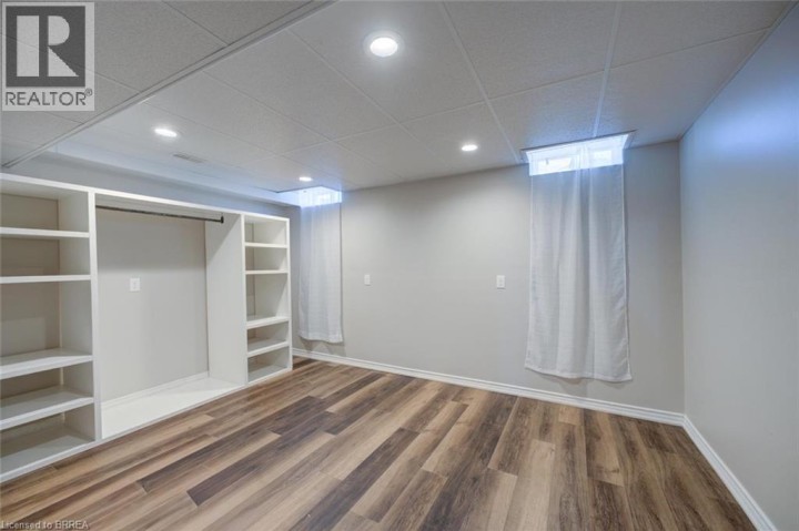Photo 36 at 15 Davidson Court, Cainsville / Brookfield, Brantford