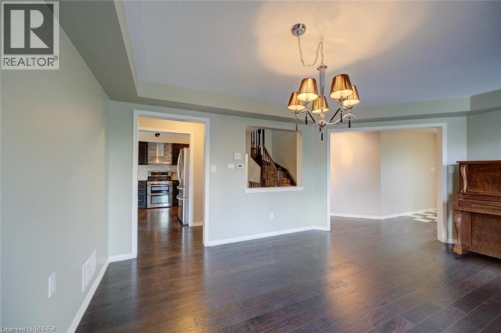 Photo 9 at 15 Davidson Court, Cainsville / Brookfield, Brantford