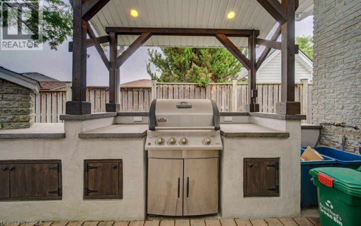 Photo 38 at 27 Olivetree Road, Mayfair, Brantford