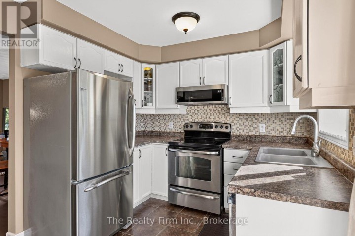 Photo 11 at 35 Beech Boulevard, Tillsonburg
