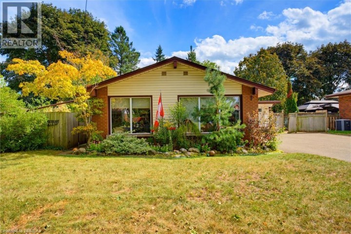 Photo 1 at 11 Redwood Road, Rosedale / Gable Height, Brantford