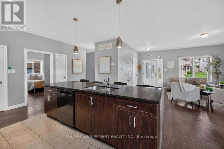 Photo 13 at 40 Trillium Way, Simcoe, Norfolk County