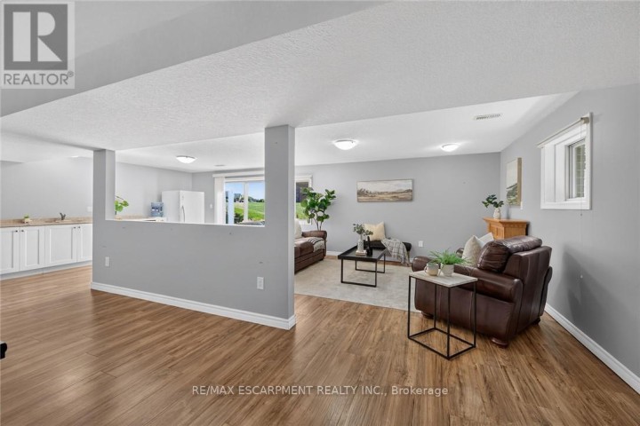 Photo 28 at 40 Trillium Way, Simcoe, Norfolk County