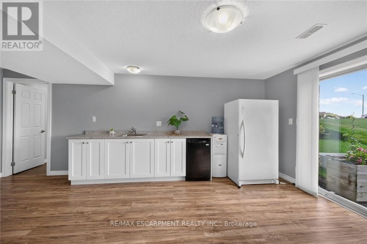 Photo 30 at 40 Trillium Way, Simcoe, Norfolk County