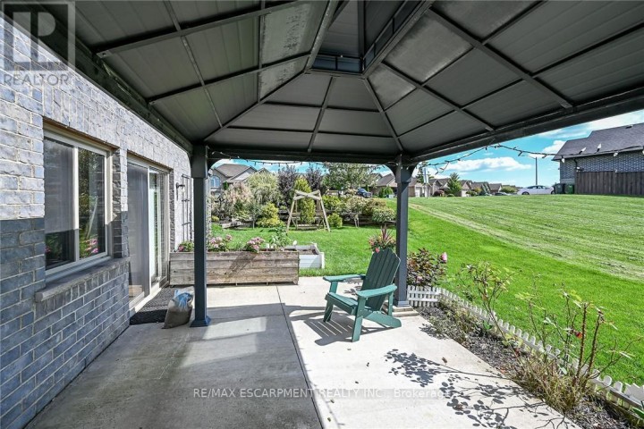 Photo 39 at 40 Trillium Way, Simcoe, Norfolk County