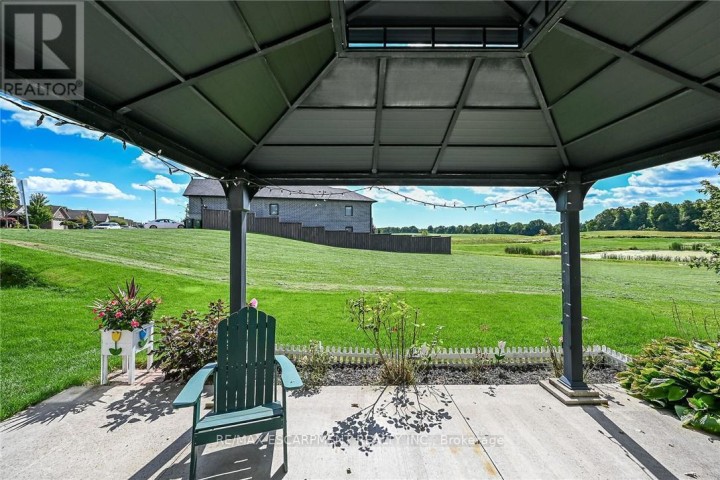 Photo 40 at 40 Trillium Way, Simcoe, Norfolk County