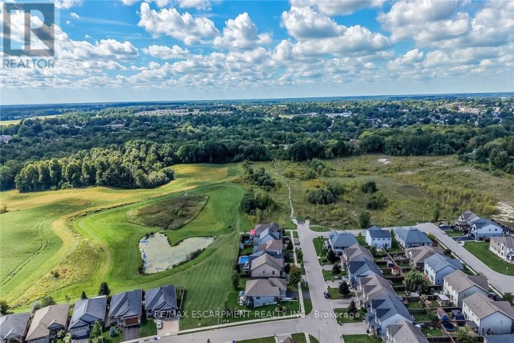 Photo 48 at 40 Trillium Way, Simcoe, Norfolk County