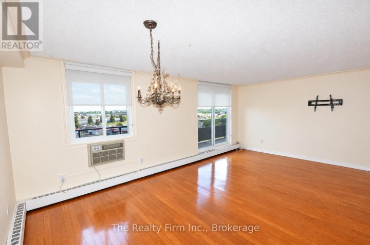 Photo 7 at 805 - 640 N West Street, Brantford
