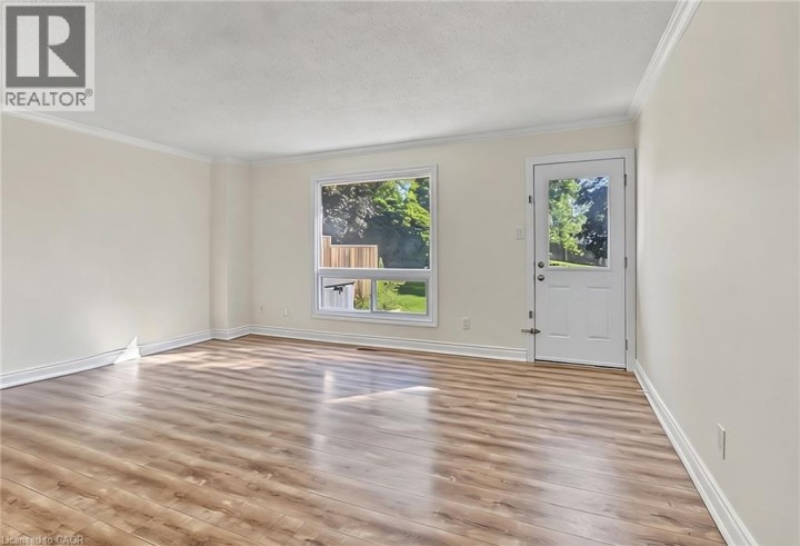 Photo 8 at 7 - 125 Bay Street, Woodstock - South, Woodstock