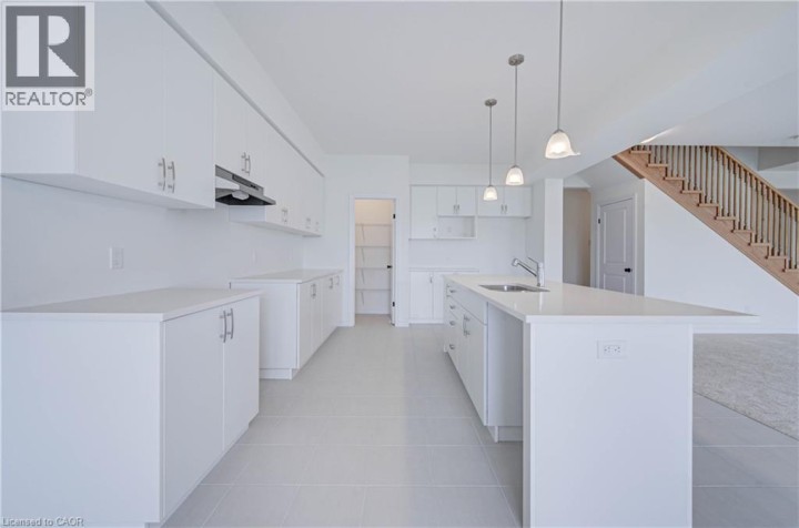 Photo 10 at 10 Munn Crescent, Innerkip (Victoria Park), Woodstock