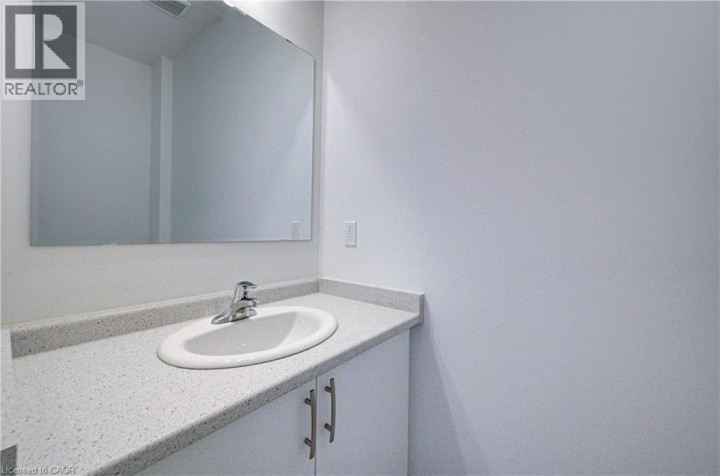 Photo 4 at 10 Munn Crescent, Innerkip (Victoria Park), Woodstock
