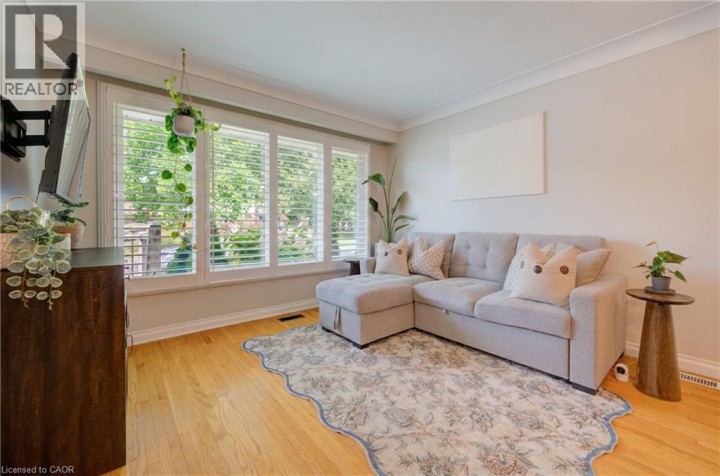 Photo 2 at 2 Allanton Boulevard, Fairview / Greenbrier, Brantford