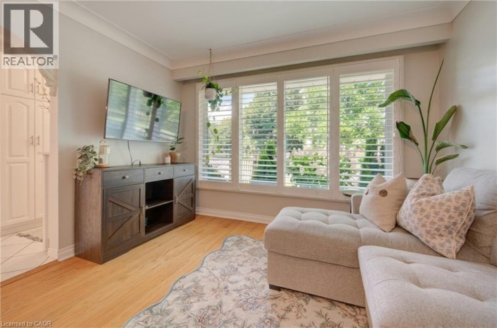 Photo 3 at 2 Allanton Boulevard, Fairview / Greenbrier, Brantford