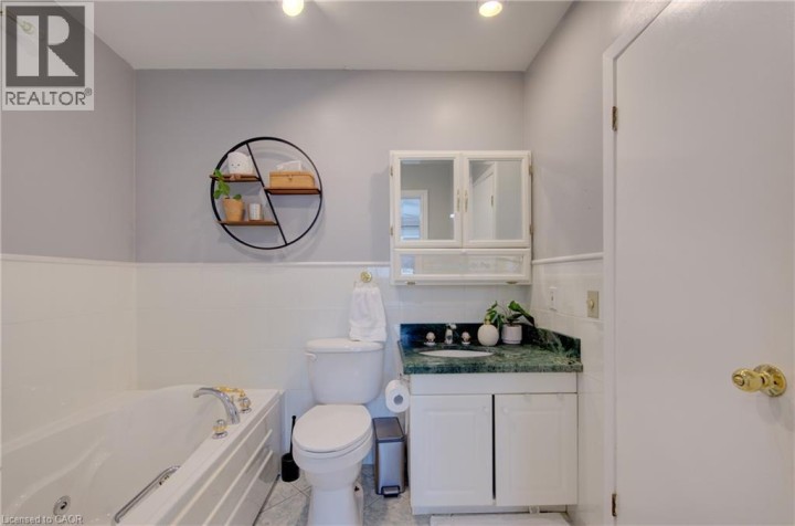 Photo 11 at 2 Allanton Boulevard, Fairview / Greenbrier, Brantford