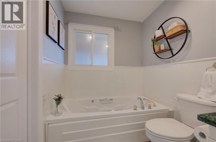 Photo 10 at 2 Allanton Boulevard, Fairview / Greenbrier, Brantford