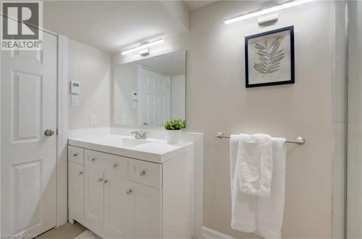 Photo 26 at 2 Allanton Boulevard, Fairview / Greenbrier, Brantford