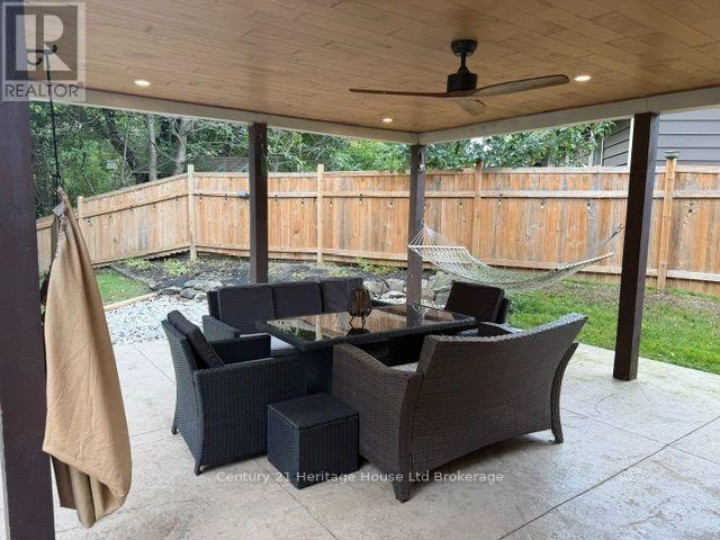 Photo 20 at 31 Parkwood Drive, Tillsonburg