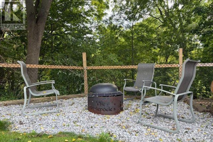 Photo 21 at 31 Parkwood Drive, Tillsonburg