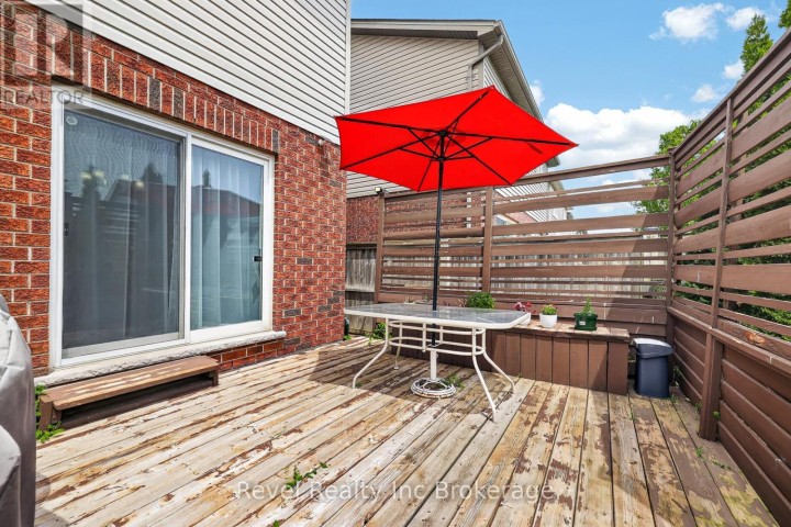 Photo 33 at 762 Frontenac Crescent, Woodstock - South, Woodstock