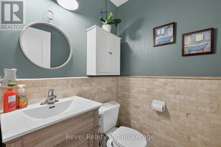 Photo 8 at 762 Frontenac Crescent, Woodstock - South, Woodstock
