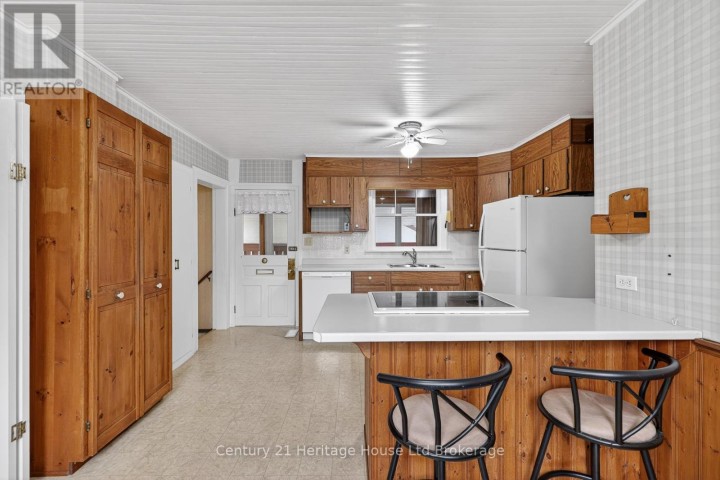 Photo 14 at 69 Bee Street, Woodstock - South, Woodstock